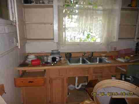 12794 Strathmoor (9)_m.jpg